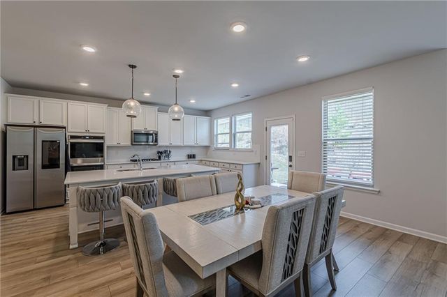 4876 Elm Leaf SW Drive, Atlanta, GA 30331