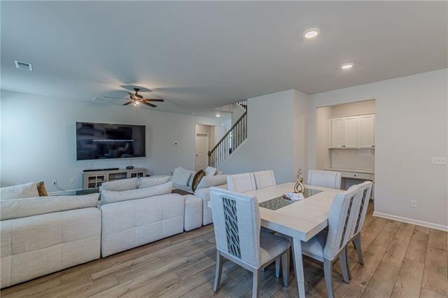 4876 Elm Leaf SW Drive, Atlanta, GA 30331