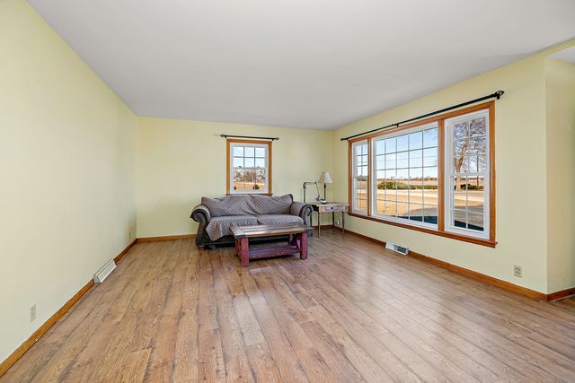 286 E 5000s Road, Chebanse, IL 60922