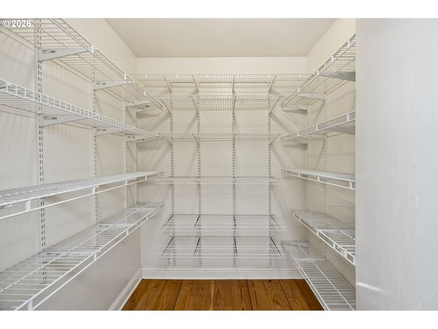 6305 N DELAWARE Ave, Portland, OR 97217