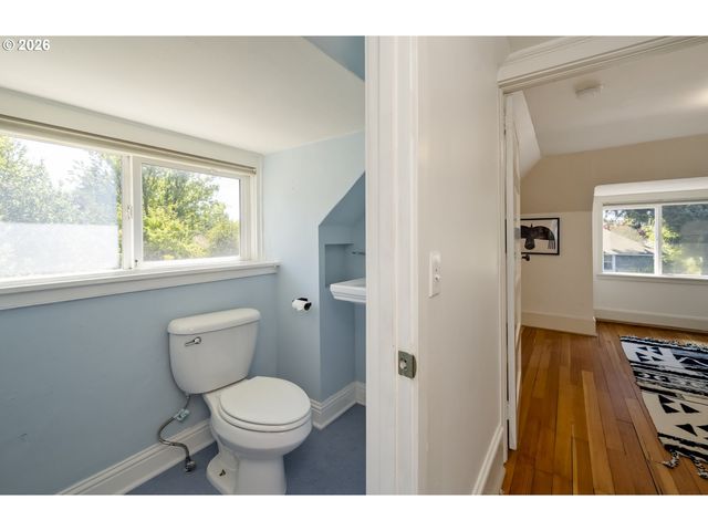 6305 N DELAWARE Ave, Portland, OR 97217