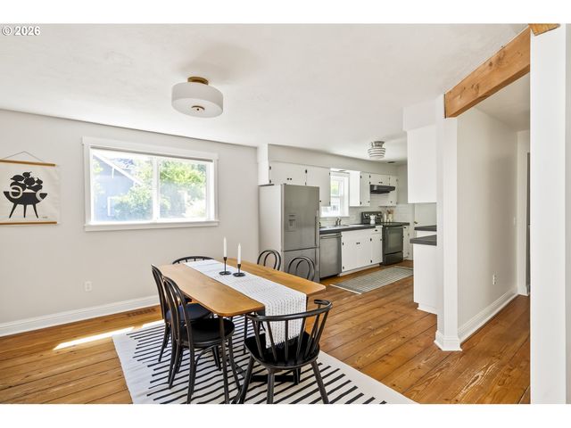 6305 N DELAWARE Ave, Portland, OR 97217