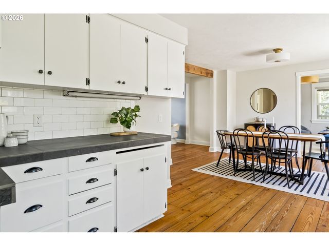 6305 N DELAWARE Ave, Portland, OR 97217