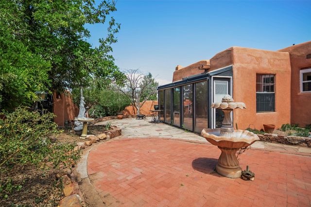 2832 Don Quixote, Santa Fe, NM 87505