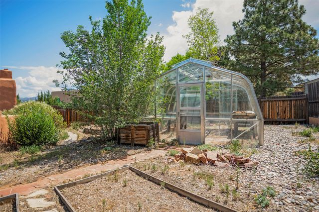 2832 Don Quixote, Santa Fe, NM 87505