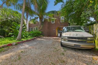 428 El Prado, West Palm Beach, FL 33405