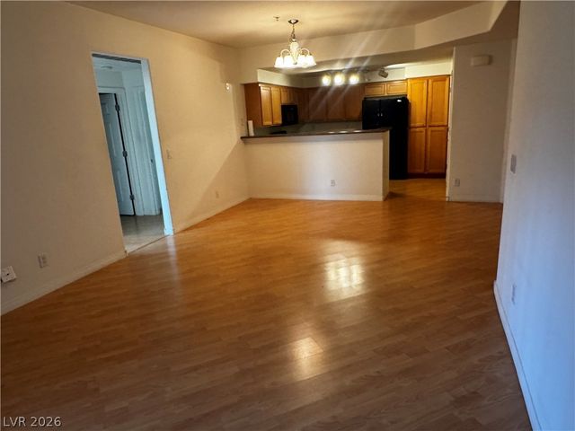 8777 West Maule Avenue 1121, Las Vegas, NV 89148