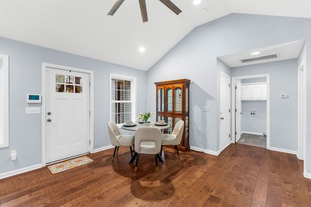 110 Collinwood Dr, Tullahoma, TN 37388