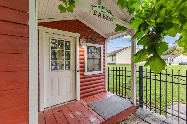 110 Collinwood Dr, Tullahoma, TN 37388