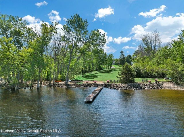 672 Lakeview Road, Broadalbin, NY 12025