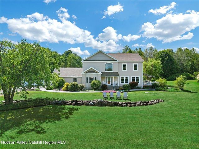 672 Lakeview Road, Broadalbin, NY 12025