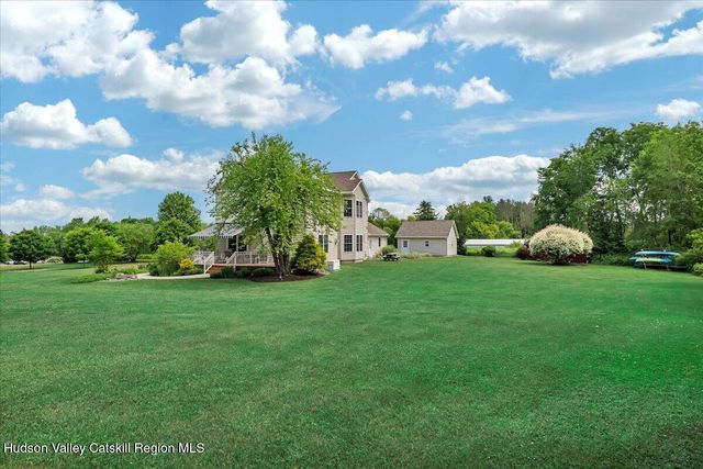 672 Lakeview Road, Broadalbin, NY 12025