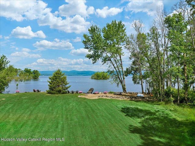 672 Lakeview Road, Broadalbin, NY 12025