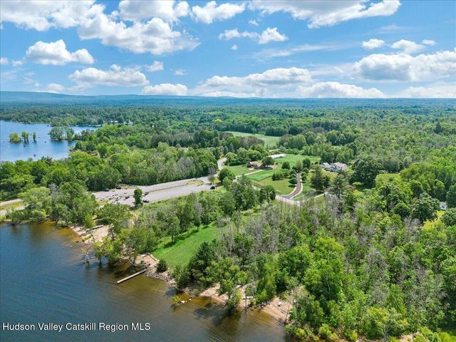 672 Lakeview Road, Broadalbin, NY 12025