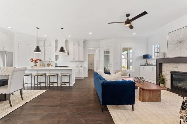 5450 Maple Drive, Lewis Center, OH 43035