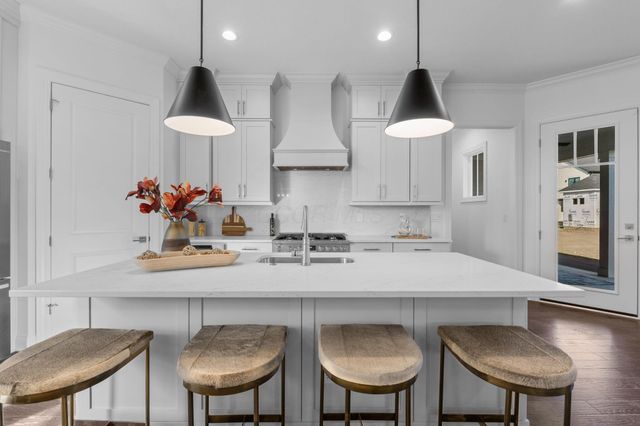 5450 Maple Drive, Lewis Center, OH 43035