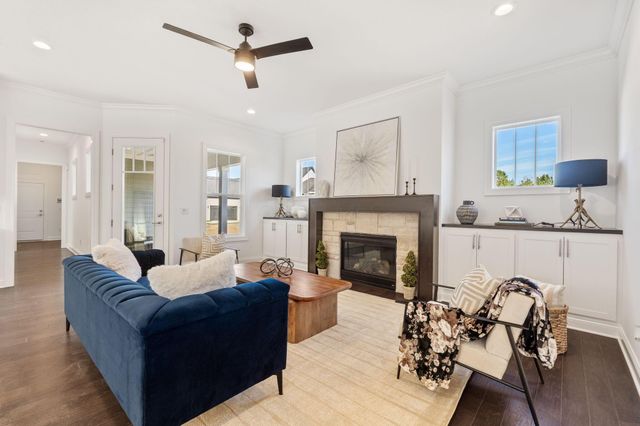 5450 Maple Drive, Lewis Center, OH 43035