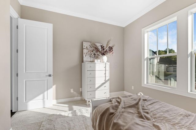 5450 Maple Drive, Lewis Center, OH 43035