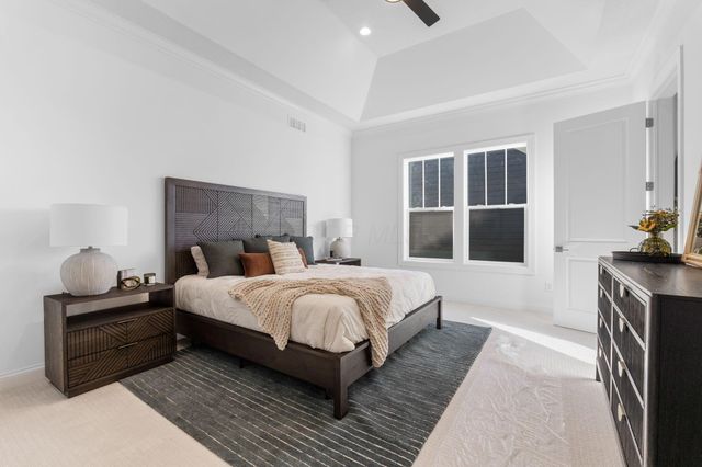 5450 Maple Drive, Lewis Center, OH 43035