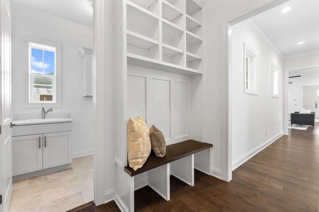 5450 Maple Drive, Lewis Center, OH 43035