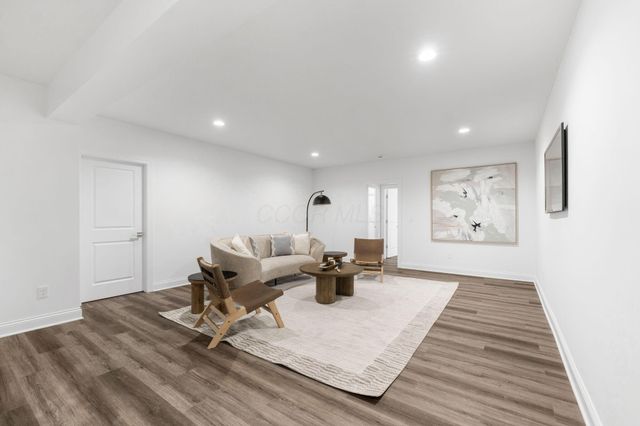 5450 Maple Drive, Lewis Center, OH 43035