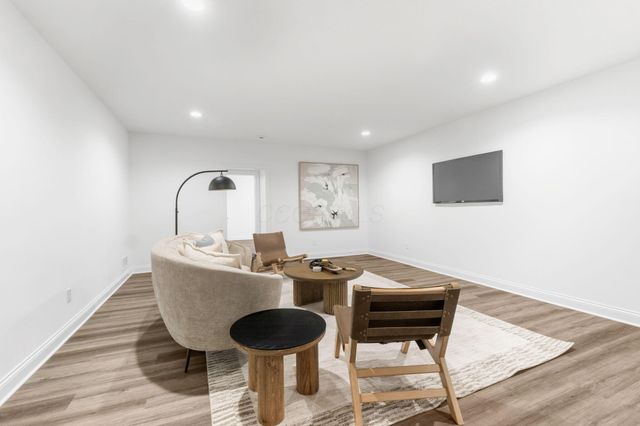 5450 Maple Drive, Lewis Center, OH 43035