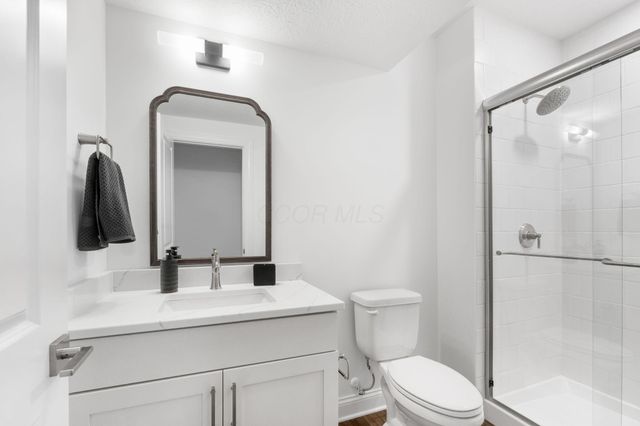 5450 Maple Drive, Lewis Center, OH 43035