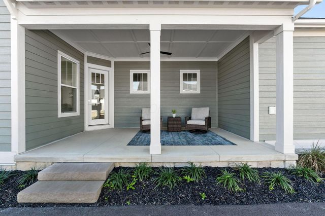 5450 Maple Drive, Lewis Center, OH 43035