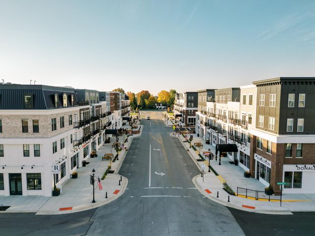 5450 Maple Drive, Lewis Center, OH 43035