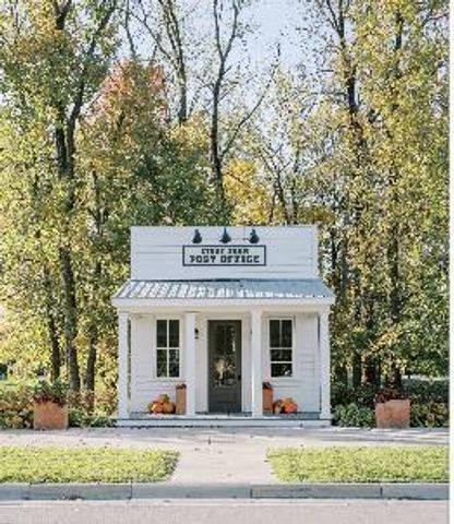 5450 Maple Drive, Lewis Center, OH 43035