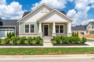 5450 Maple Drive, Lewis Center, OH 43035