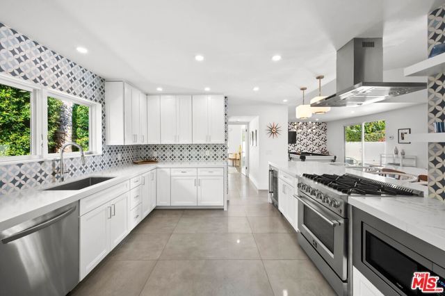1160 E Marion Way, Palm Springs, CA 92264