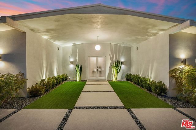 1160 E Marion Way, Palm Springs, CA 92264