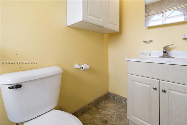 15431 SW 171st St, Miami, FL 33187