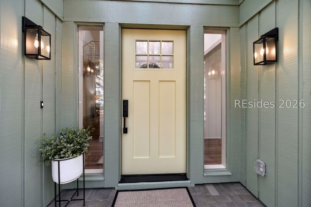 55 Wax Myrtle Ct, Hilton Head Island, SC 29926