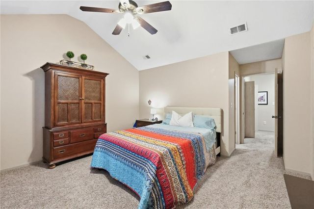 5554 NW SUNRISE MEADOW Lane, Lee's Summit, MO 64064