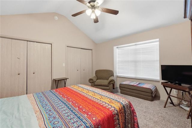 5554 NW SUNRISE MEADOW Lane, Lee's Summit, MO 64064