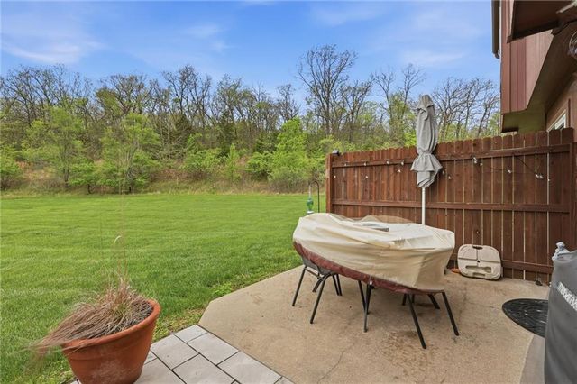 5554 NW SUNRISE MEADOW Lane, Lee's Summit, MO 64064