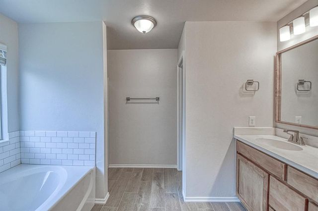 624 Caladium Drive, Yukon, OK 73099