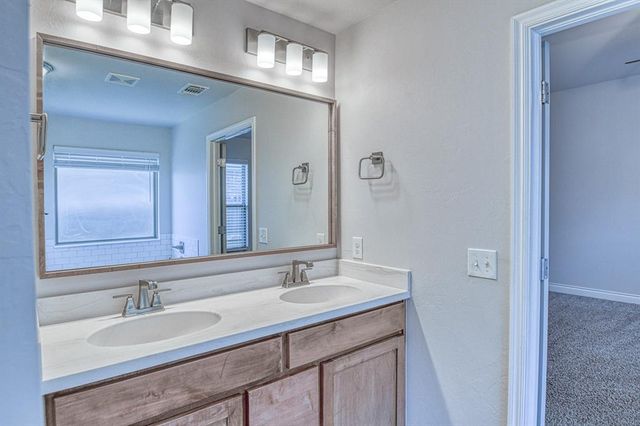 624 Caladium Drive, Yukon, OK 73099