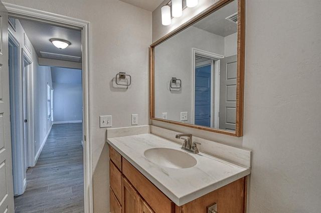 624 Caladium Drive, Yukon, OK 73099