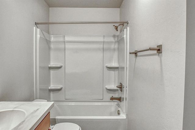 624 Caladium Drive, Yukon, OK 73099