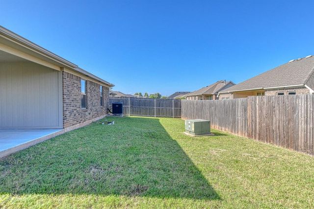 624 Caladium Drive, Yukon, OK 73099