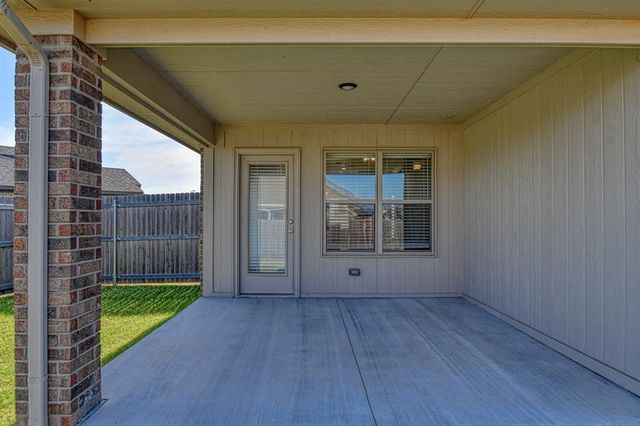 624 Caladium Drive, Yukon, OK 73099