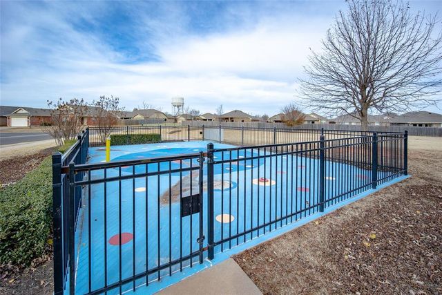 624 Caladium Drive, Yukon, OK 73099