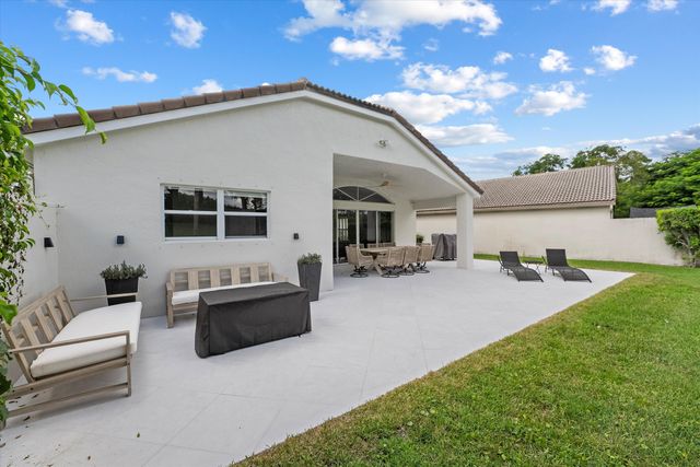 4033 Bluff Harbor Way, Wellington, FL 33449