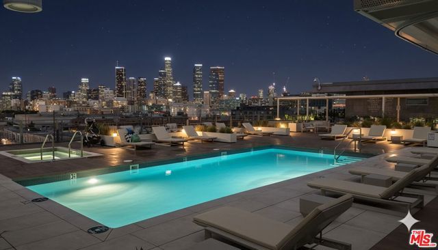 527 Molino Street 202, Los Angeles, CA 90013