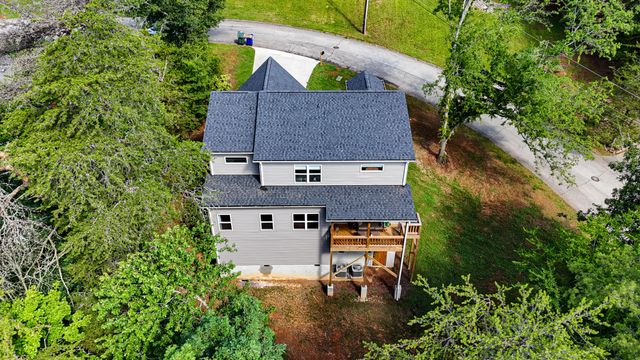 6238 Pine Marr Drive, Hixson, TN 37343