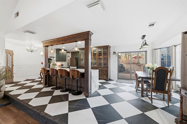 240 Timberlake, Azle, TX 76020