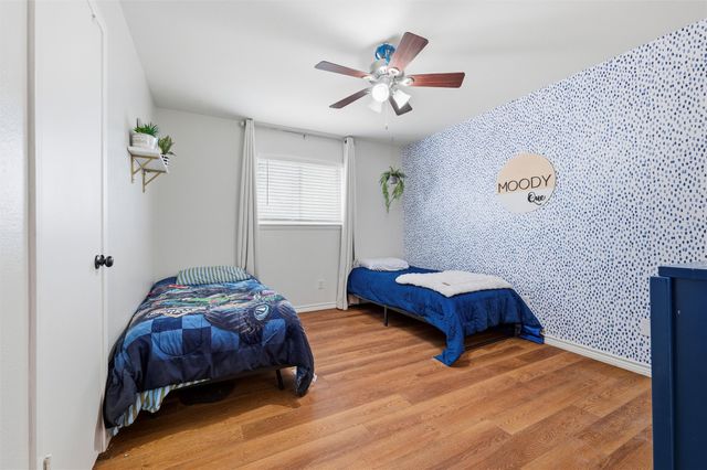 240 Timberlake, Azle, TX 76020